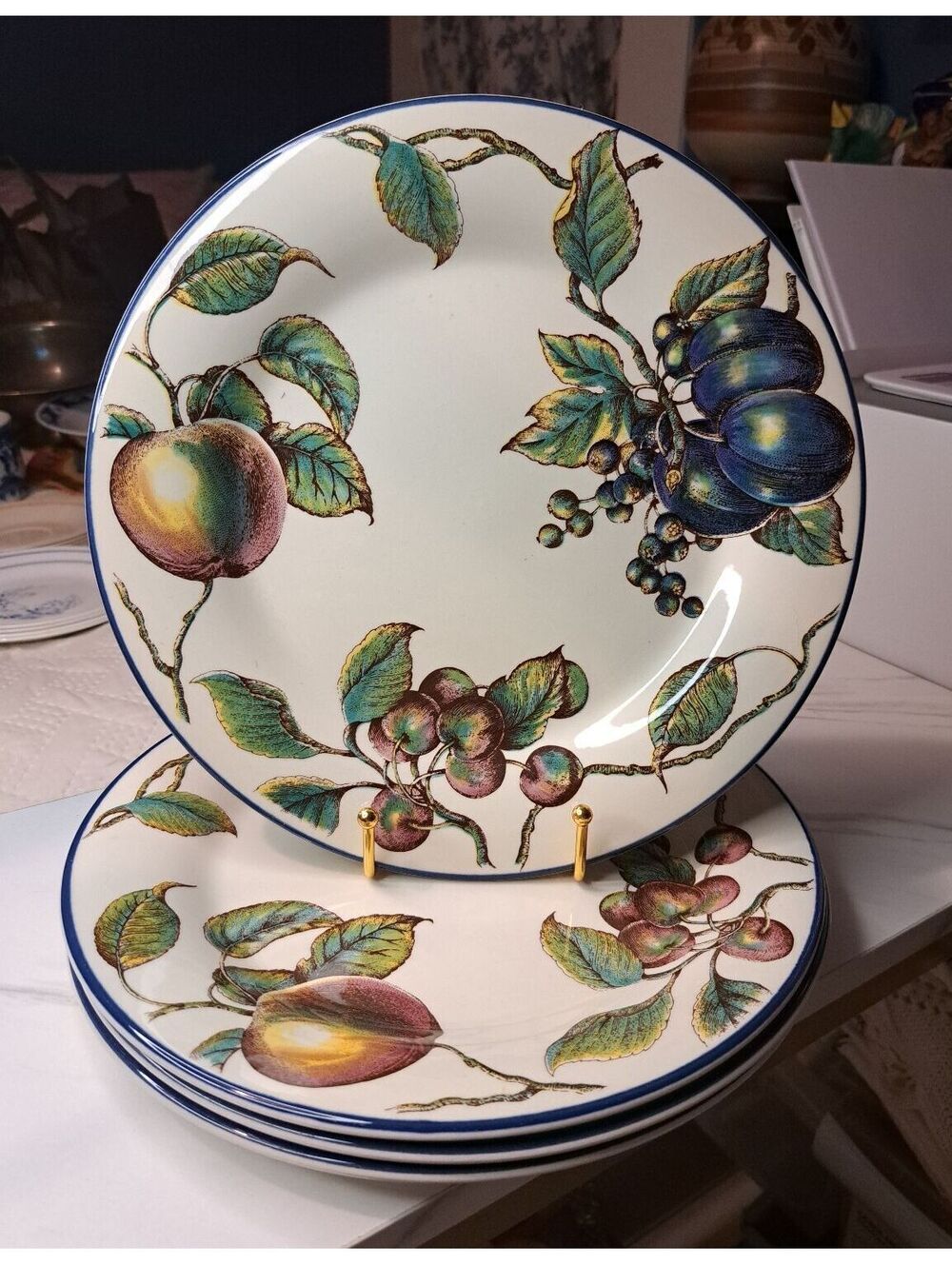 Vintage Set-4 Pier 1 Macintosh Earthenware Dinner Plates Crafted in England 10"